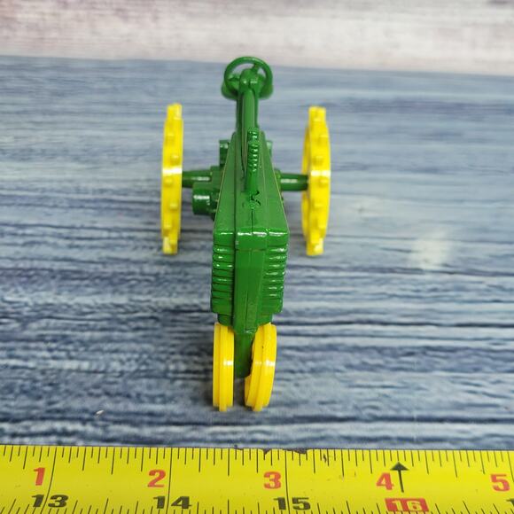 Vtg scale models 1/43 or 1/32 scale Diecast John Deere n/front tractor green/yel - Picture 3 of 7